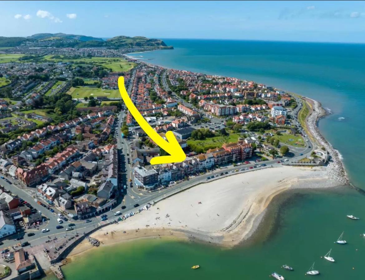 Stunning 2 Bedroom Ground Floor Sea View Apartment Rhôs-on-Sea Exterior foto